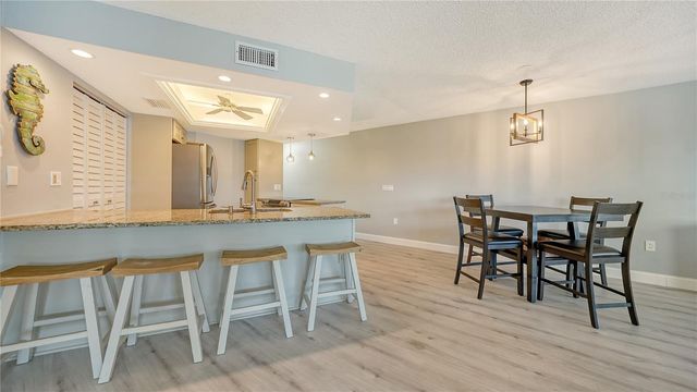 108 9TH STREET S E, Bradenton Beach, FL 34217