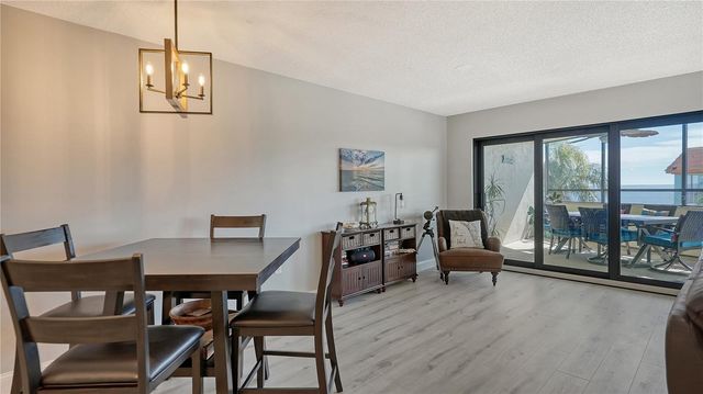 108 9TH STREET S E, Bradenton Beach, FL 34217