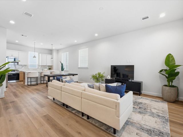 1804 Elysian Street, Houston, TX 77026