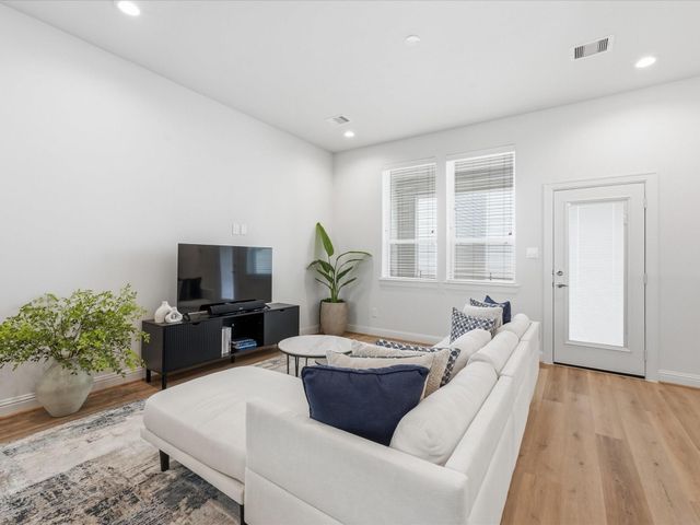 1804 Elysian Street, Houston, TX 77026