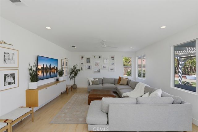 4241 Stonebriar, Corona, CA 92883