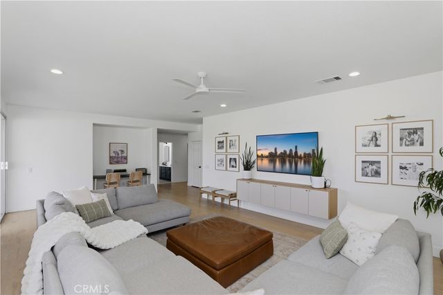 4241 Stonebriar, Corona, CA 92883