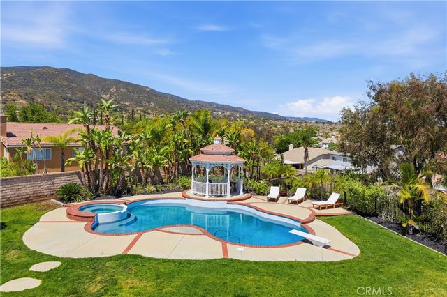 4241 Stonebriar, Corona, CA 92883