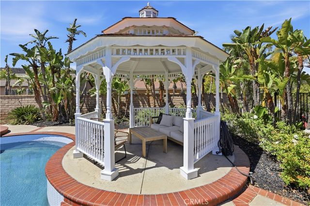 4241 Stonebriar, Corona, CA 92883