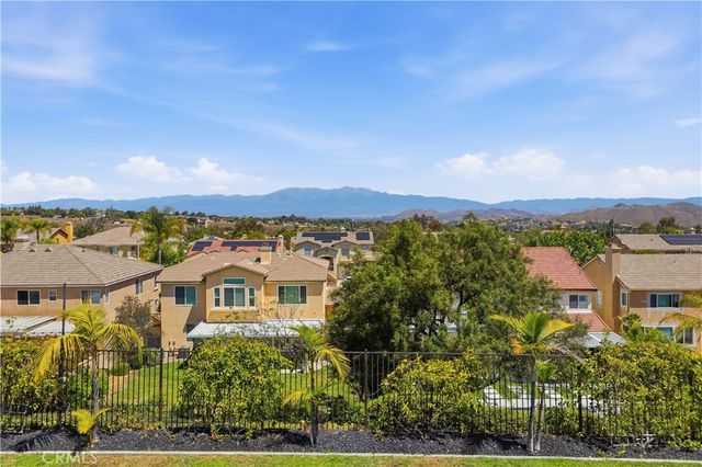 4241 Stonebriar, Corona, CA 92883