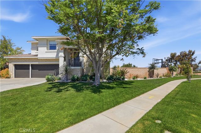 4241 Stonebriar, Corona, CA 92883