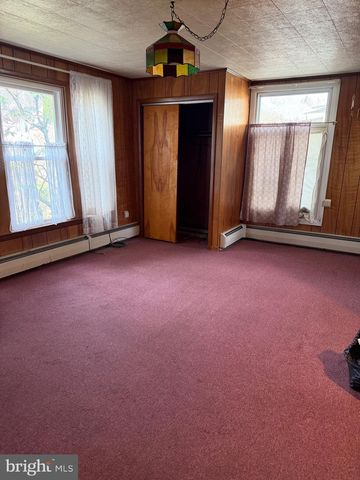 701 E GRAND AVE, Tower City, PA 17980