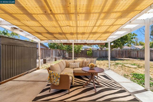 17242 Via El Cerrito, San Lorenzo, CA 94580