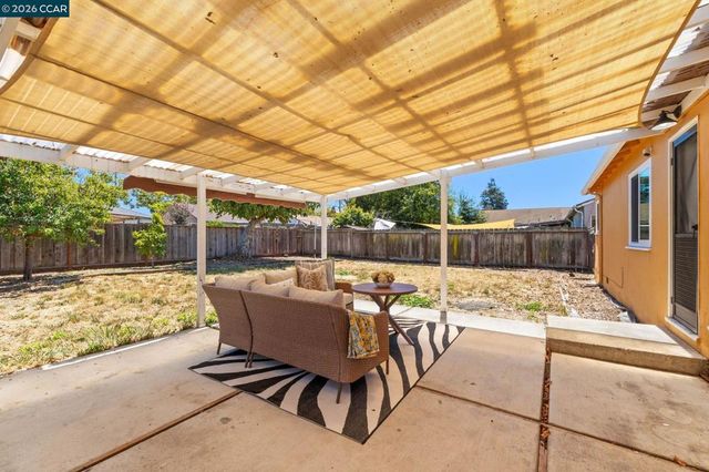 17242 Via El Cerrito, San Lorenzo, CA 94580