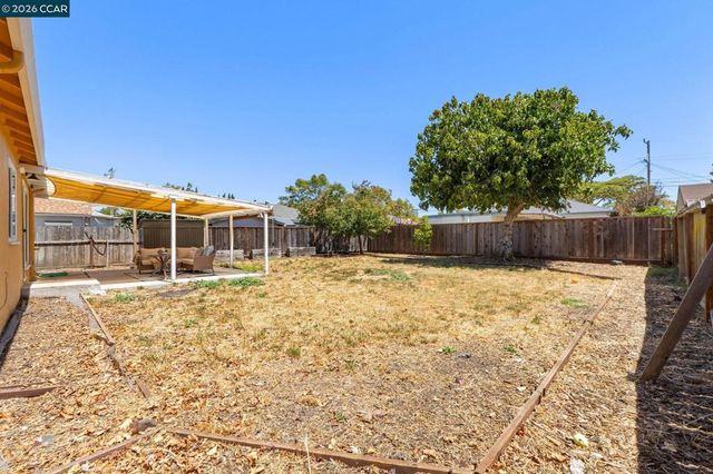 17242 Via El Cerrito, San Lorenzo, CA 94580