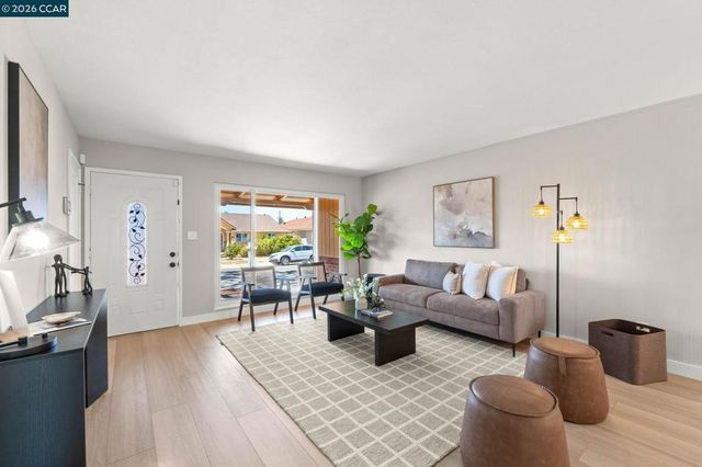 17242 Via El Cerrito, San Lorenzo, CA 94580