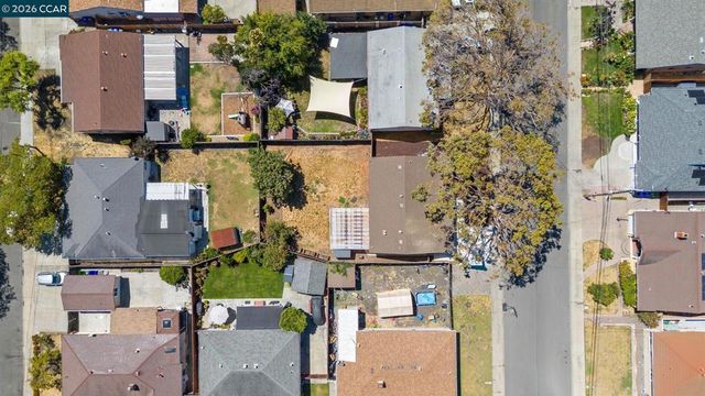 17242 Via El Cerrito, San Lorenzo, CA 94580
