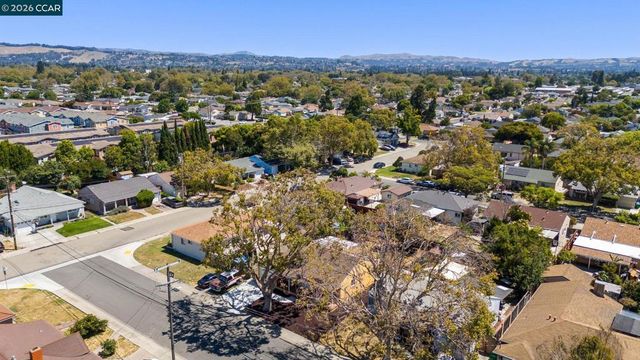 17242 Via El Cerrito, San Lorenzo, CA 94580