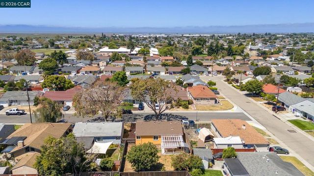 17242 Via El Cerrito, San Lorenzo, CA 94580