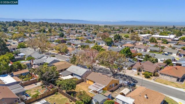 17242 Via El Cerrito, San Lorenzo, CA 94580