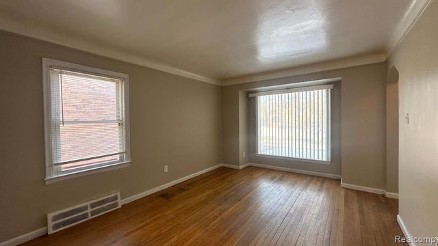 20301 Gilchrist Street, Detroit, MI 48235