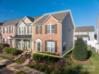 7937 Mariners Pointe Circle, Denver, NC 28037