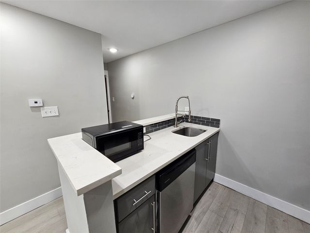 4806 Virginia Avenue 104, Dallas, TX 75204