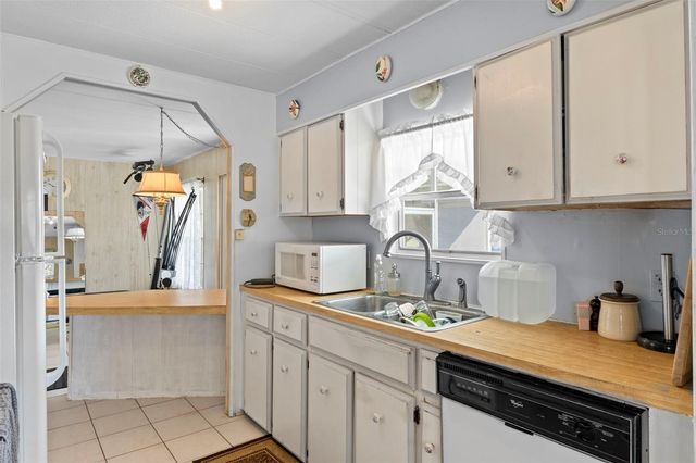 12075 WALSHWOOD AVENUE, Brooksville, FL 34613