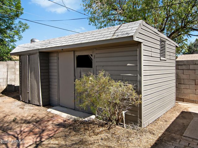 684 W CARLA VISTA Drive, Chandler, AZ 85225