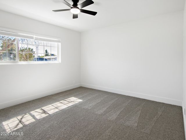 684 W CARLA VISTA Drive, Chandler, AZ 85225