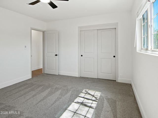 684 W CARLA VISTA Drive, Chandler, AZ 85225