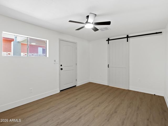 684 W CARLA VISTA Drive, Chandler, AZ 85225