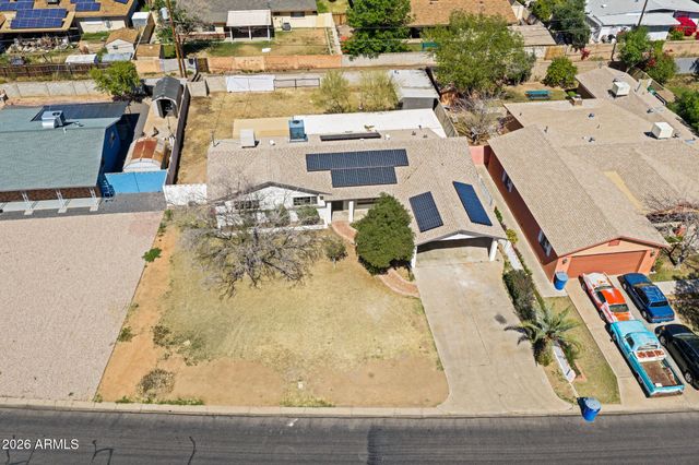 684 W CARLA VISTA Drive, Chandler, AZ 85225