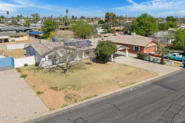 684 W CARLA VISTA Drive, Chandler, AZ 85225