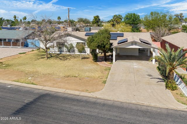 684 W CARLA VISTA Drive, Chandler, AZ 85225