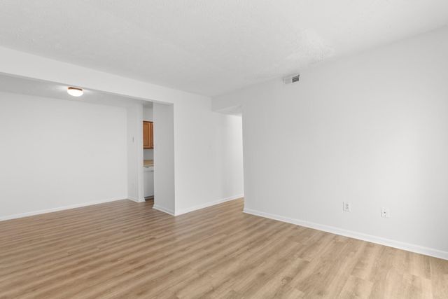 615 Carter Ln Apt C6, Conway, SC 29526