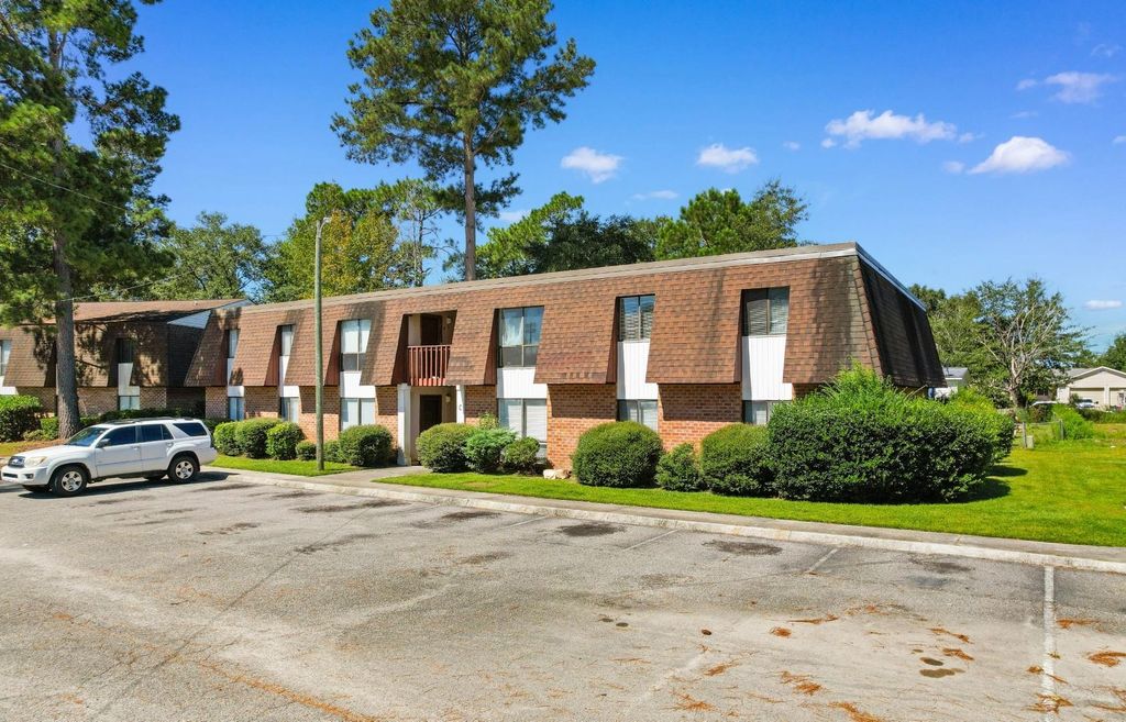 615 Carter Ln Apt C6, Conway, SC 29526