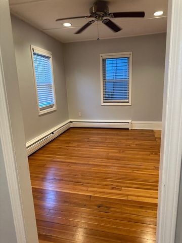 22 Carlton St 1, Salem, MA 01970