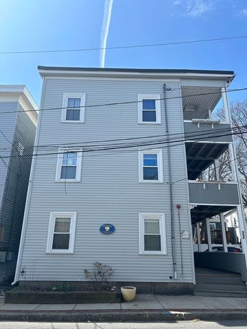 22 Carlton St 1, Salem, MA 01970