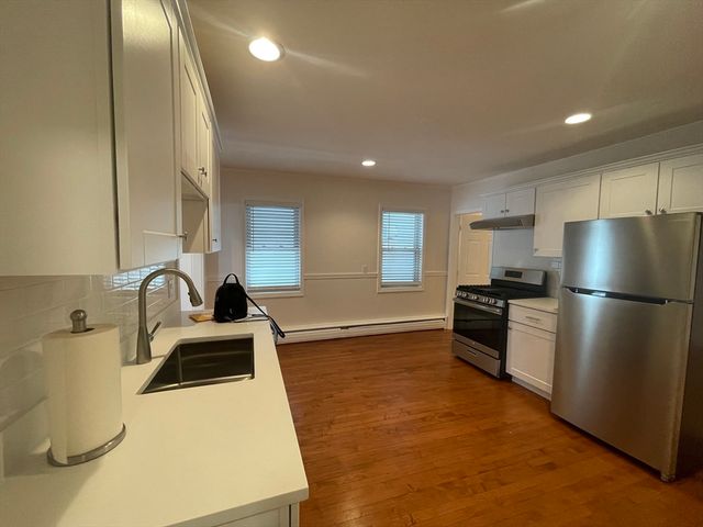 22 Carlton St 1, Salem, MA 01970