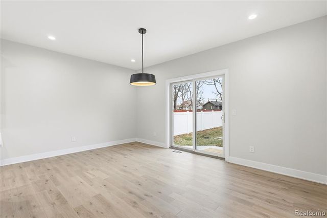 38 Starr Drive, Troy, MI 48083