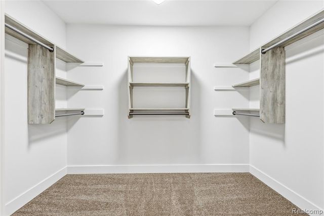 38 Starr Drive, Troy, MI 48083