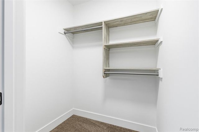 38 Starr Drive, Troy, MI 48083