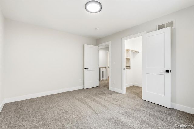 38 Starr Drive, Troy, MI 48083