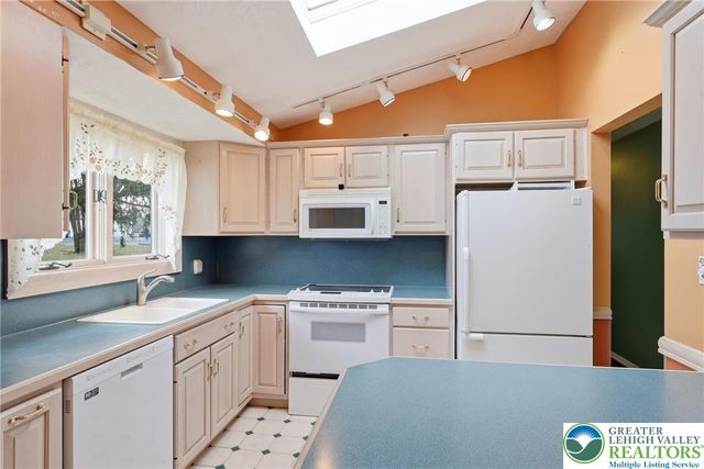 6376 Farm Bureau Road, Upper Macungie Twp, PA 18106