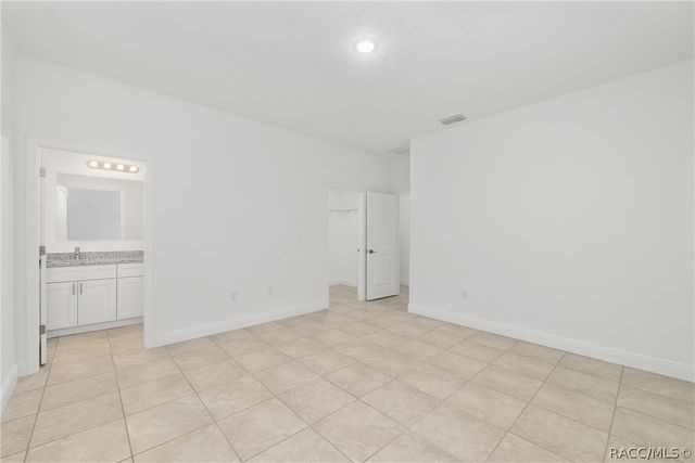 3872 W Baton Lane, Citrus Springs, FL 34433