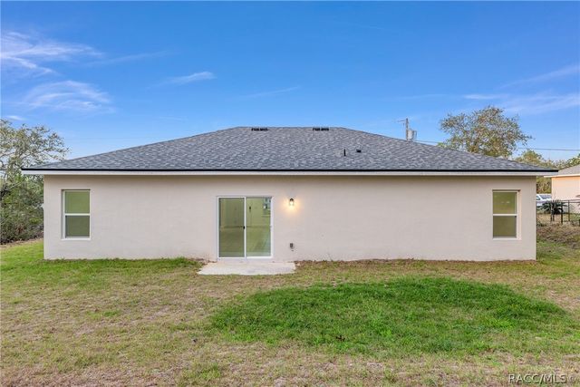 3872 W Baton Lane, Citrus Springs, FL 34433