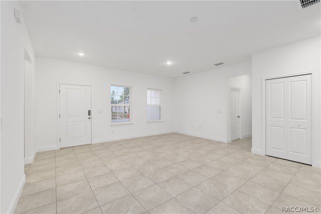 3872 W Baton Lane, Citrus Springs, FL 34433