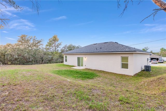 3872 W Baton Lane, Citrus Springs, FL 34433