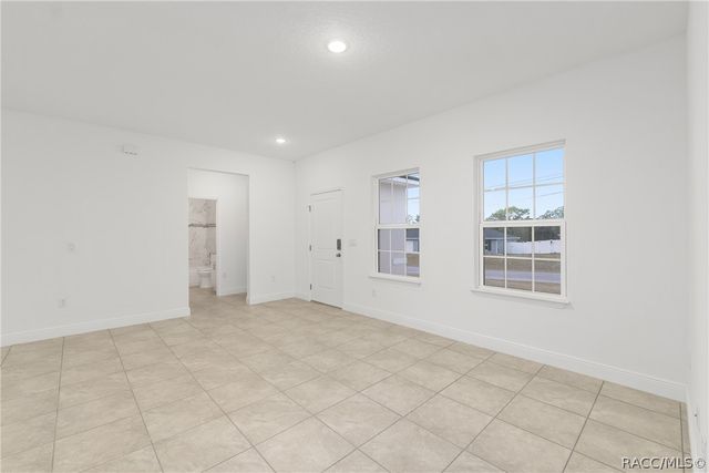 3872 W Baton Lane, Citrus Springs, FL 34433
