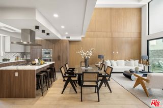 12304 Moorpark Street 103, Los Angeles, CA 91604
