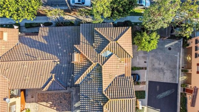 27 Dietes Court, Ladera Ranch, CA 92694