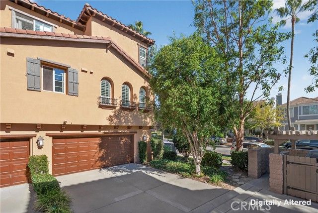 27 Dietes Court, Ladera Ranch, CA 92694