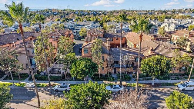 27 Dietes Court, Ladera Ranch, CA 92694