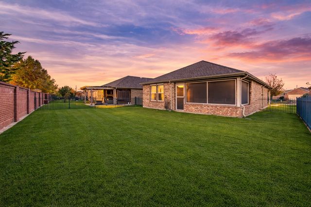 2325 Beachfront Drive, Frisco, TX 75036